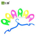 plastic folding hanger